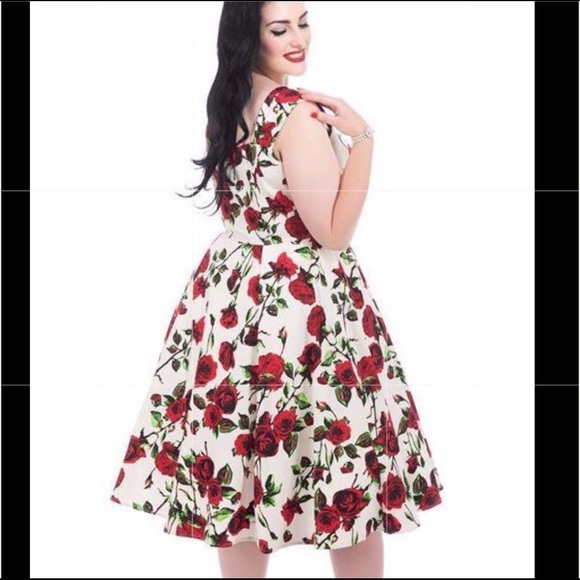 HEARTS& ROSES Dresses & Skirts - HEARTS& ROSES PIN UP DRESS